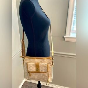 Giani Bernini Gold Cream Signature Print Crossbody Bag